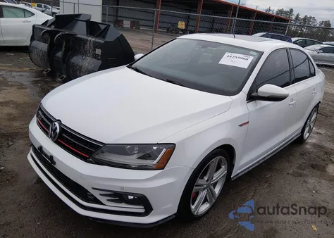 2017 Volkswagen Jetta Gli z USA, uszkodzony, nr VIN 3VW4T7AJ1HM357833